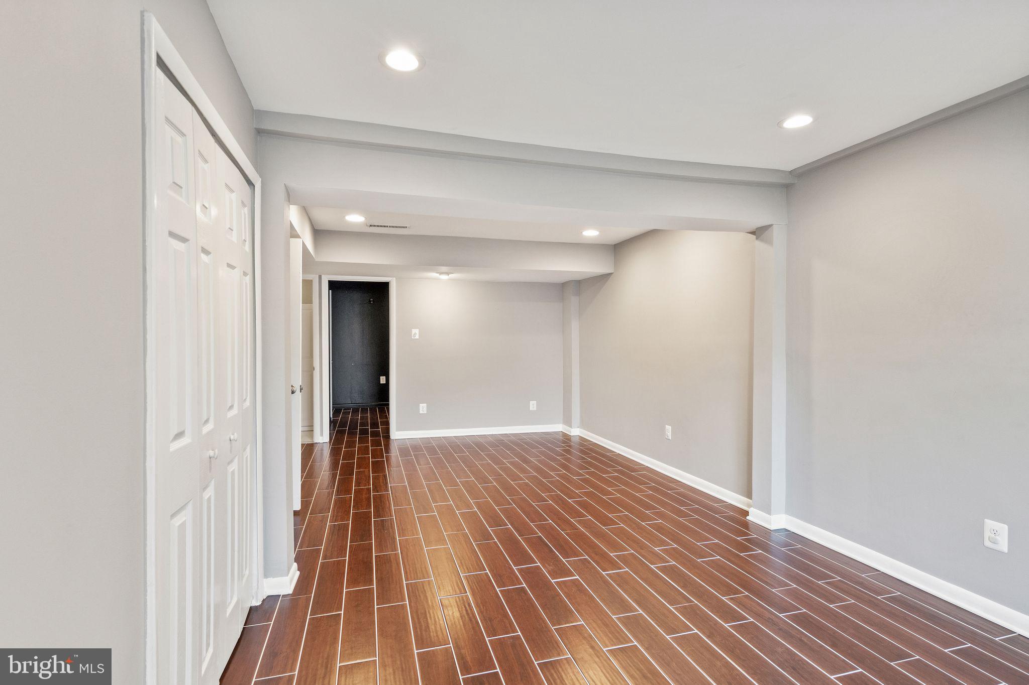 1629 Valencia Way Reston, VA 20190 - Photo 54 of 78