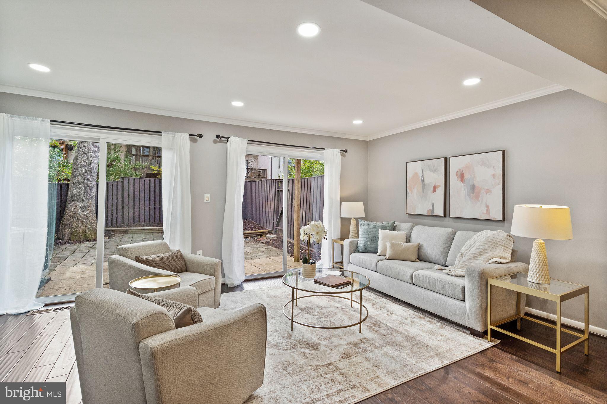 1629 Valencia Way Reston, VA 20190 - Photo 7 of 78