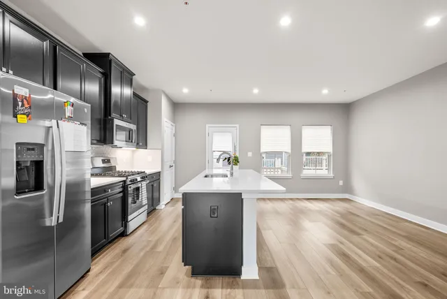 $570,000 | 2815 Battersea Lk Loop, Hyattsville, MD 20782