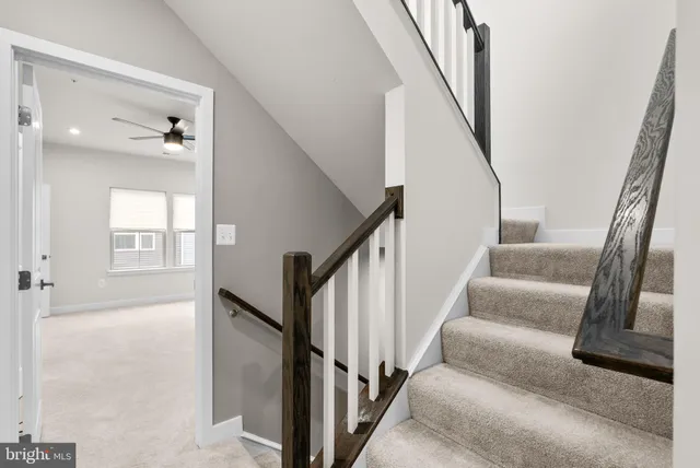 $570,000 | 2815 Battersea Lk Loop, Hyattsville, MD 20782