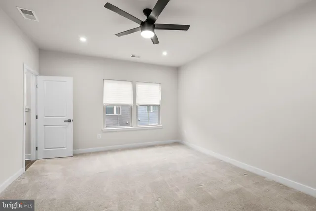 $570,000 | 2815 Battersea Lk Loop, Hyattsville, MD 20782