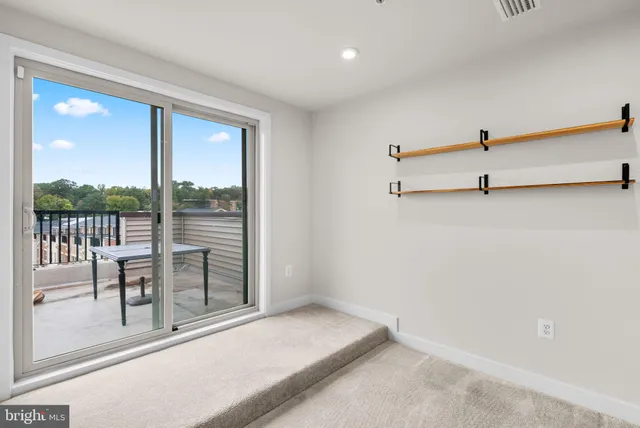 $570,000 | 2815 Battersea Lk Loop, Hyattsville, MD 20782