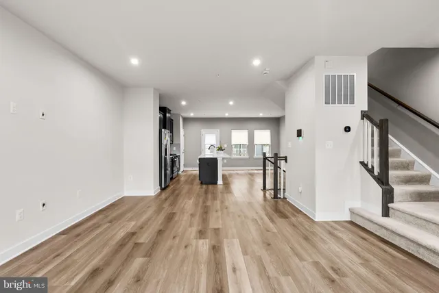 $570,000 | 2815 Battersea Lk Loop, Hyattsville, MD 20782