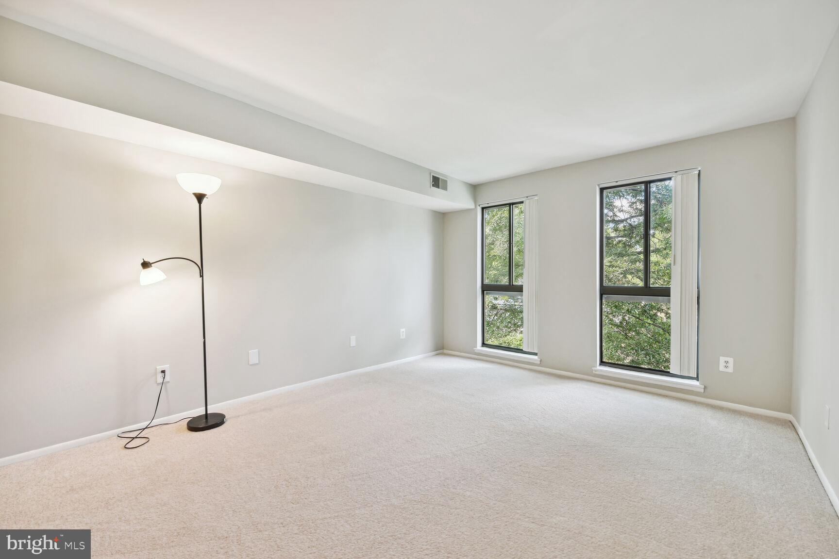 2063 Royal Fern Court, Unit 21BCON Reston, VA 20191 - Photo 21 of 33 Primary bedroom