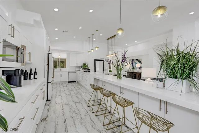 $980,000 | 439 Indigo Springs Street, Henderson, NV 89014