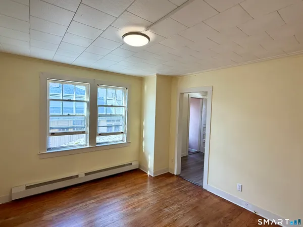 $1,100 | 23 Farnham Avenue, Torrington, CT 06790