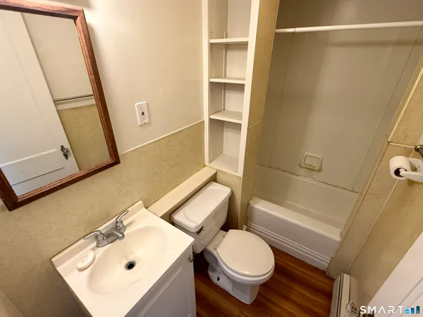 $1,100 | 23 Farnham Avenue, Torrington, CT 06790