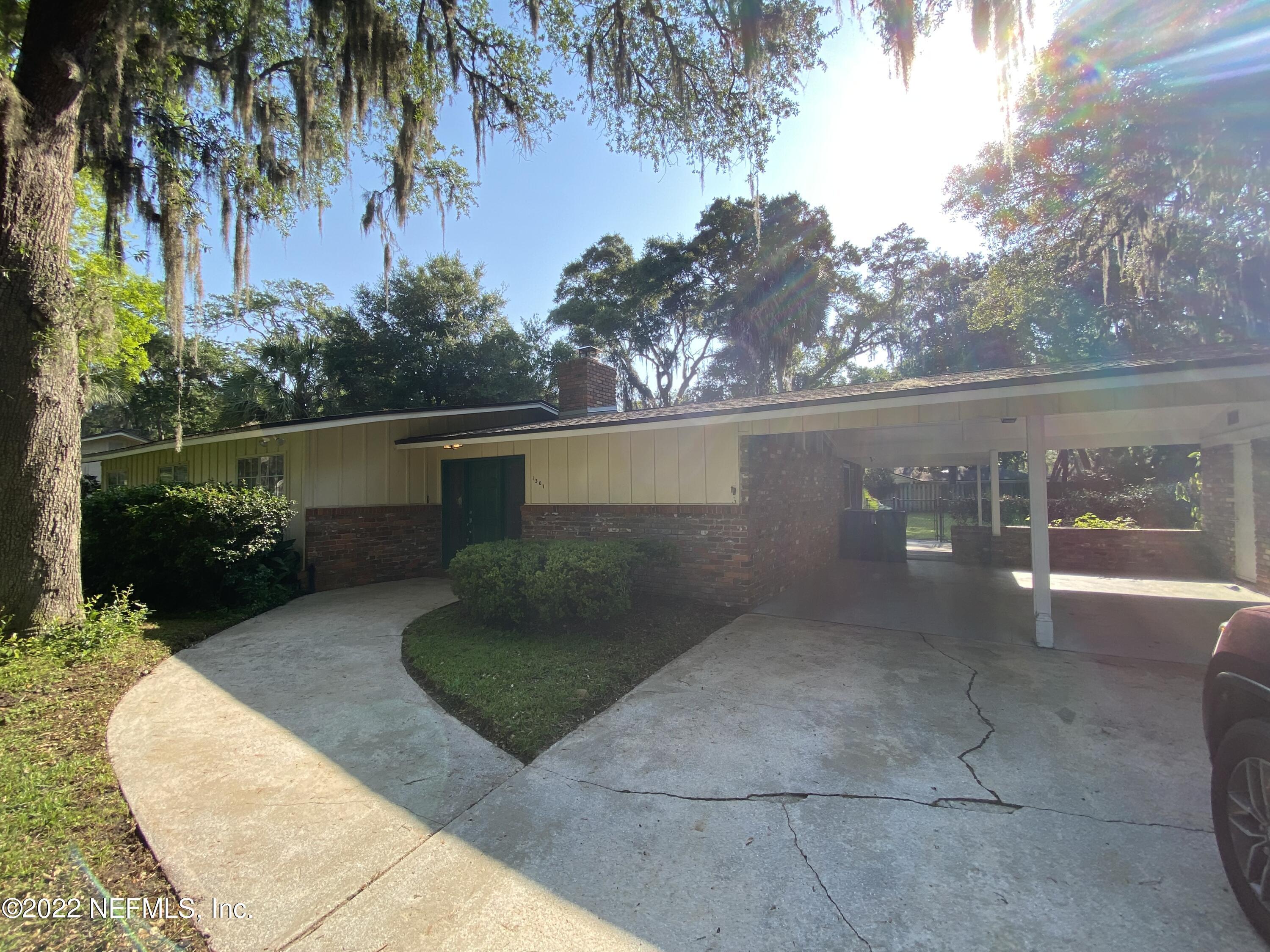 1301 Kings Road Neptune Beach, FL 32266 - Photo 2 of 15 IMG-6157