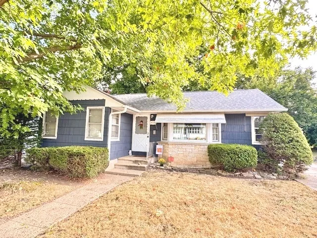 $119,900 | 712 South Ottawa Avenue, Dixon, IL 61021