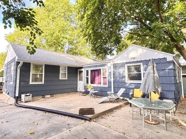 $119,900 | 712 South Ottawa Avenue, Dixon, IL 61021