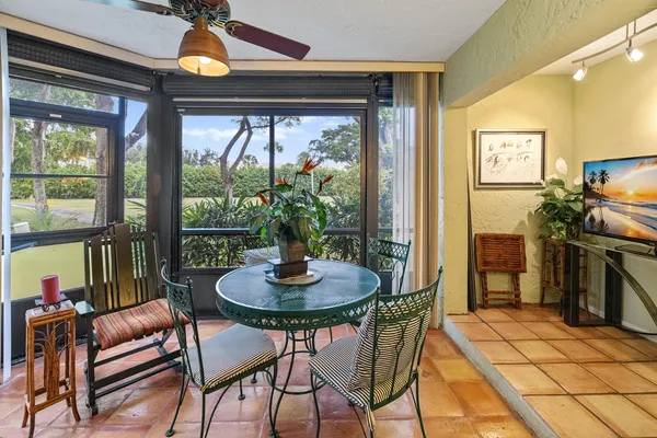 $375,000 | 5355 10th Fairway Drive, Unit 1, Delray Beach, FL 33484