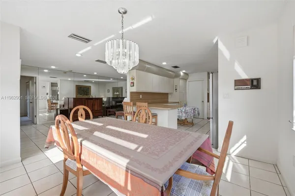 $1,650,000 | 9208 Emerson Avenue, Surfside, FL 33154