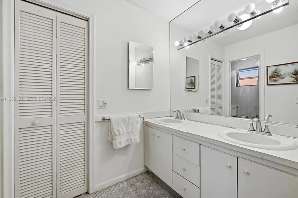 $1,650,000 | 9208 Emerson Avenue, Surfside, FL 33154