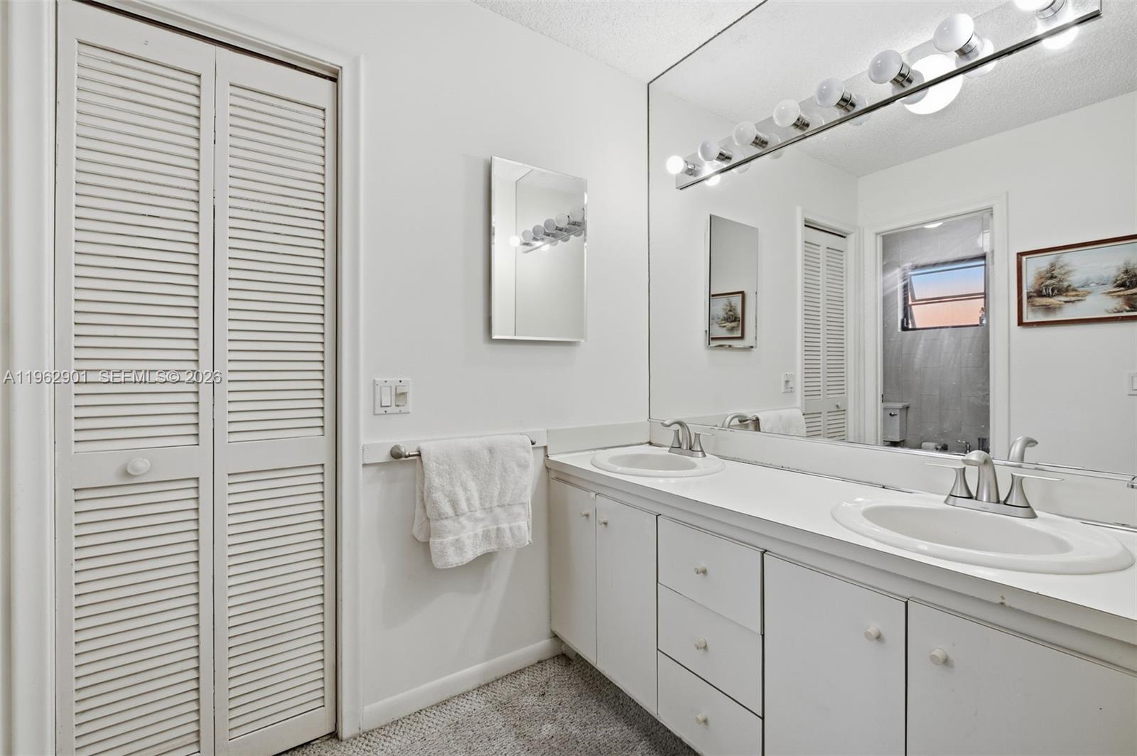 9208 Emerson Avenue Surfside, FL 33154 - Photo 14 of 29