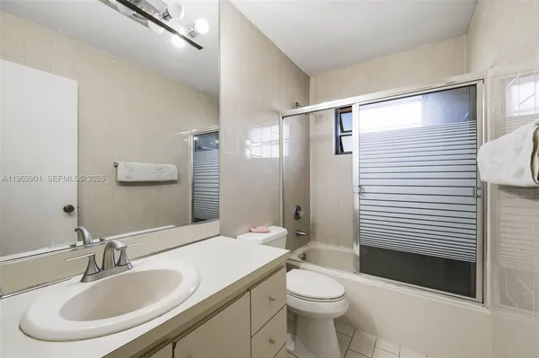 $1,650,000 | 9208 Emerson Avenue, Surfside, FL 33154