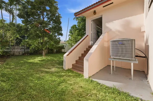 $1,650,000 | 9208 Emerson Avenue, Surfside, FL 33154