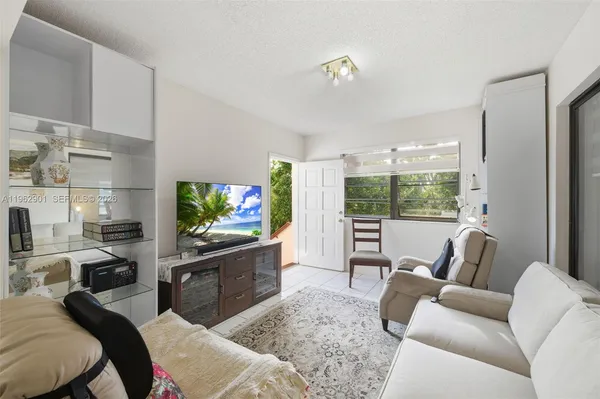 $1,650,000 | 9208 Emerson Avenue, Surfside, FL 33154