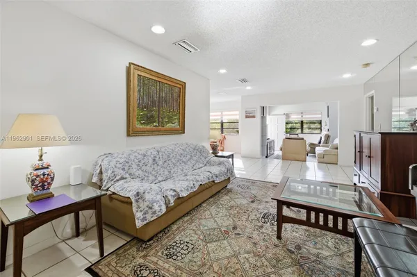 $1,650,000 | 9208 Emerson Avenue, Surfside, FL 33154