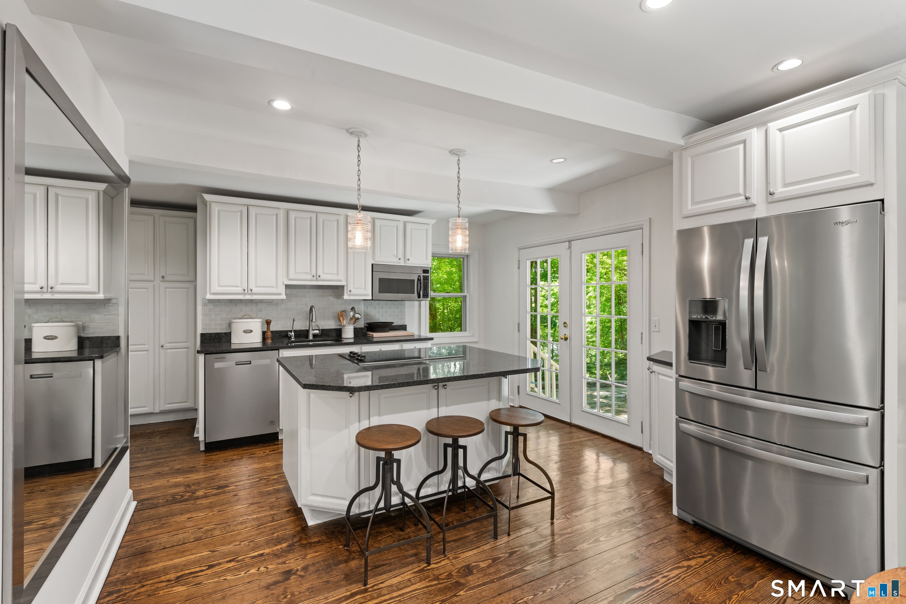 123 Lyons Plain Road Weston, CT 06883 - Photo 17 of 38
