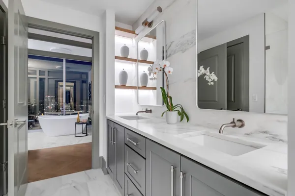 $1,850,000 | 1616 West End Avenue, Unit 2201, Nashville, TN 37203