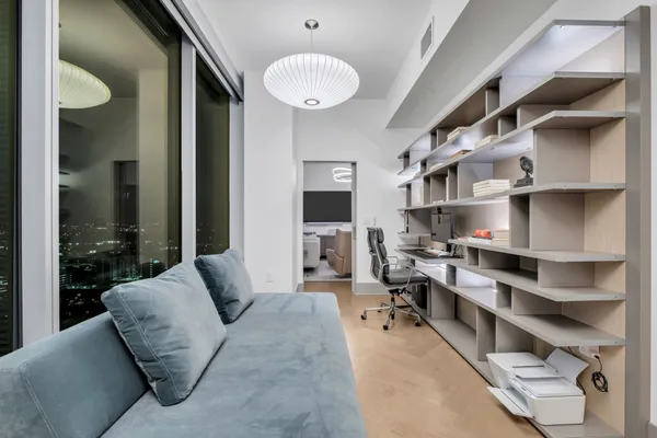 $1,850,000 | 1616 West End Avenue, Unit 2201, Nashville, TN 37203