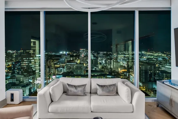 $1,850,000 | 1616 West End Avenue, Unit 2201, Nashville, TN 37203