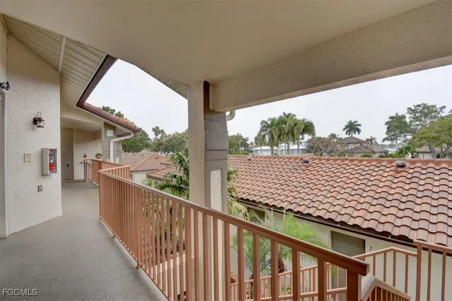 $459,000 | 182 Newport Drive, Unit 1007, Naples, FL 34114