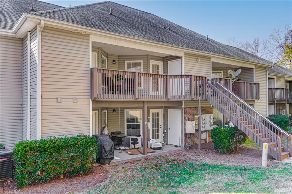 2640 Ingleside Drive, Unit 2D High Point, NC 27265 - Photo 25 of 27 Rear view of 2640 Ingleside Drive 2D!