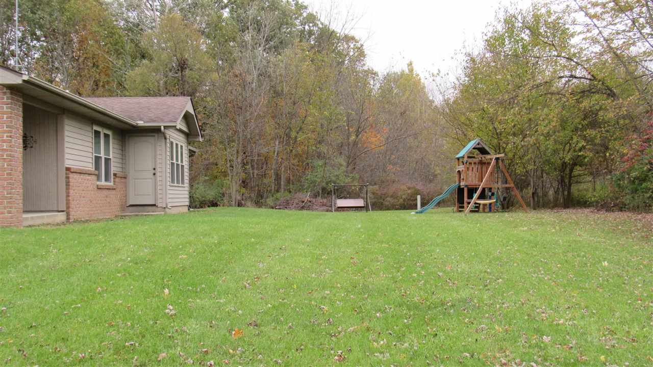 309 Springer Drive Butler, IN 46721 - Photo 29 of 32