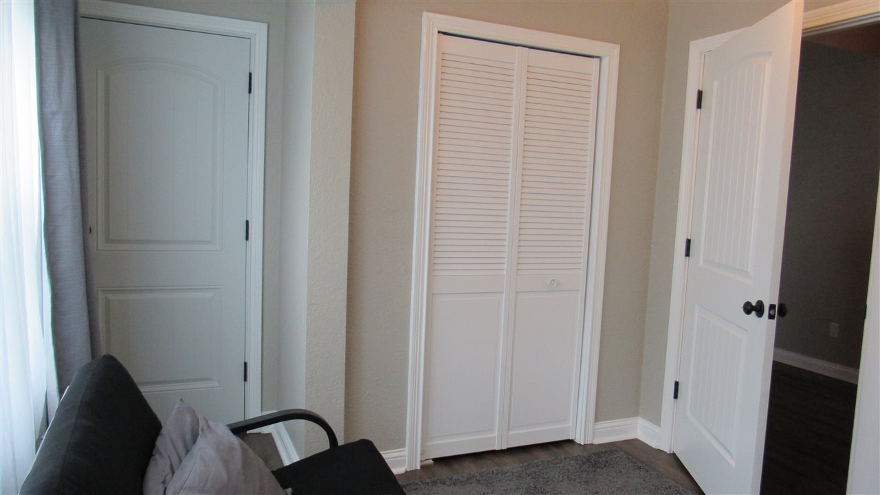 309 Springer Drive Butler, IN 46721 - Photo 7 of 32