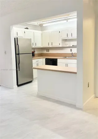 $1,650 | 7300 Northwest 17th Street, Unit 216, Plantation, FL 33313