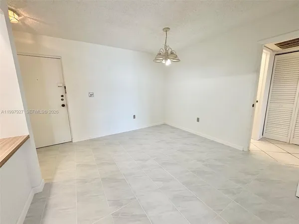$1,650 | 7300 Northwest 17th Street, Unit 216, Plantation, FL 33313