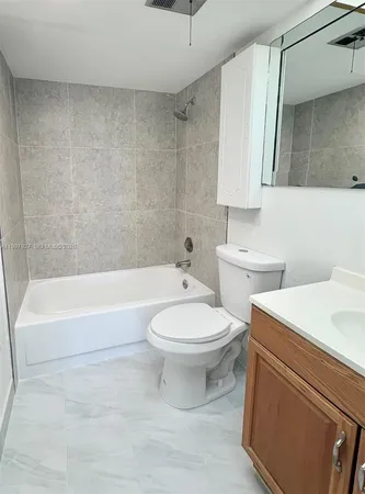 $1,650 | 7300 Northwest 17th Street, Unit 216, Plantation, FL 33313