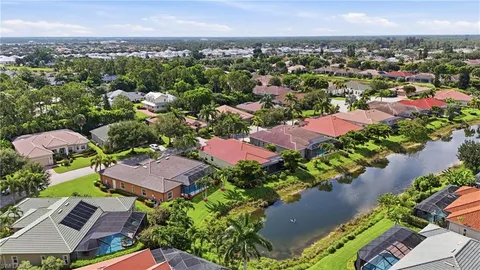 $885,000 | 10240 Avonleigh Drive, Bonita Springs, FL 34135
