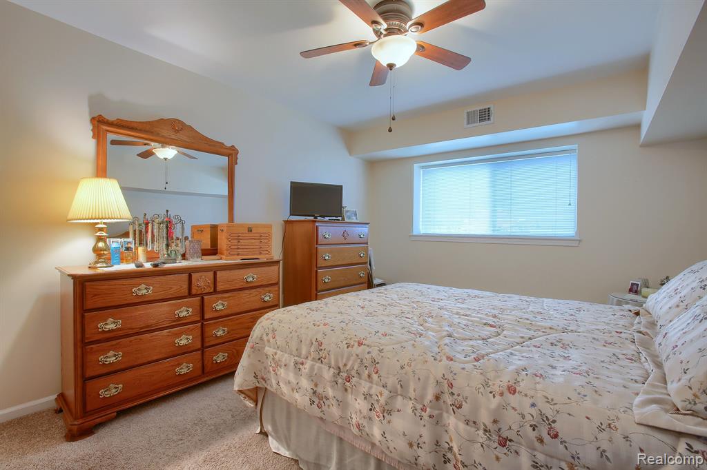 1655 Riverside Drive, Unit 7 Rochester Hills, MI 48309 - Photo 13 of 23