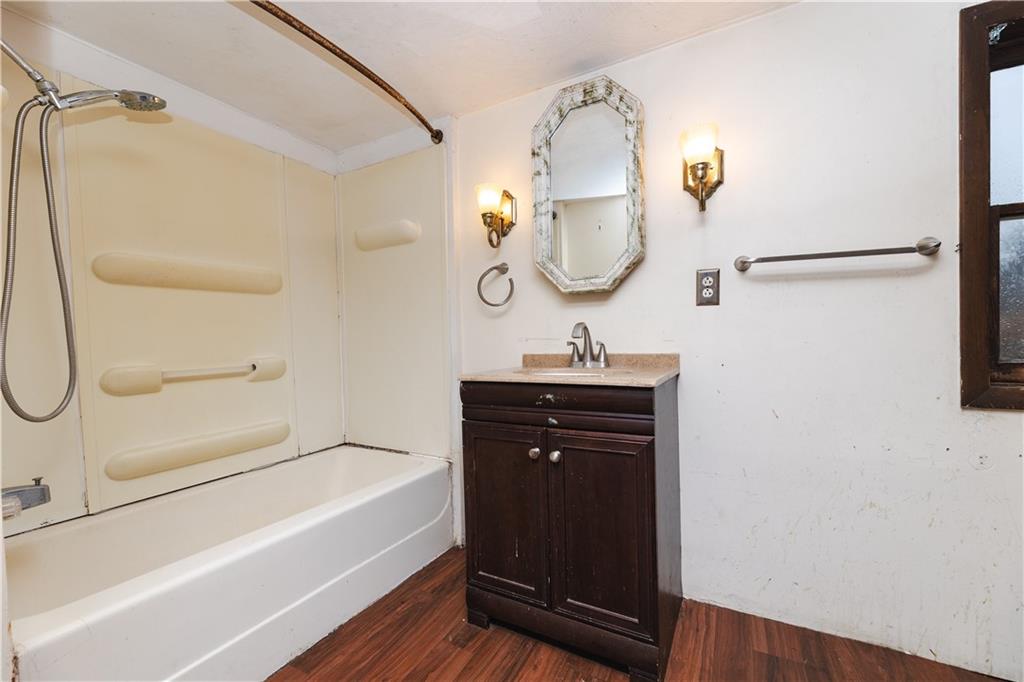 626 Pittsburgh Road Rochester, PA 15074 - Photo 14 of 31