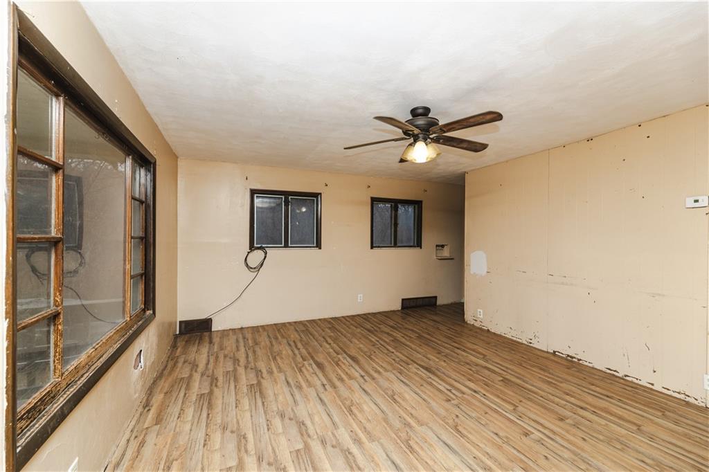 626 Pittsburgh Road Rochester, PA 15074 - Photo 6 of 31
