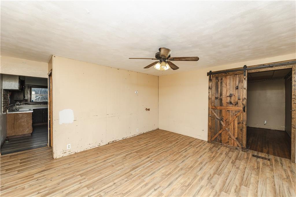 626 Pittsburgh Road Rochester, PA 15074 - Photo 7 of 31
