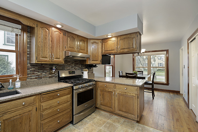 2114 Illinois Road Northbrook, IL 60062 - Photo 4 of 9