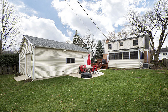 2114 Illinois Road Northbrook, IL 60062 - Photo 8 of 9