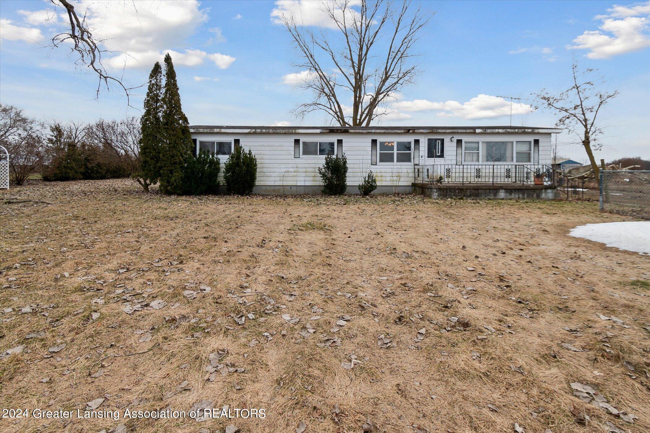 11055 Dutcher Road Sebewaing, MI 48759 - Photo 3 of 38 03-11055-Dutcher-Rd-WindowStill-30