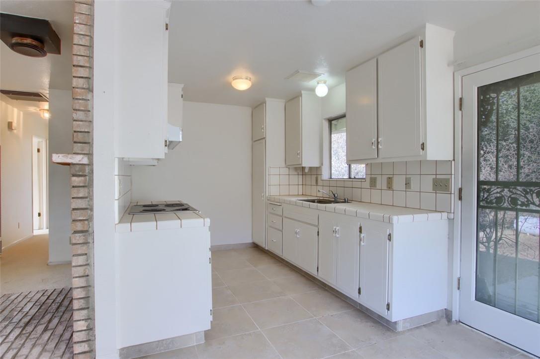 34114 Polk Ranch Road Coarsegold, CA 93614 - Photo 42 of 70 ADU Kitchen