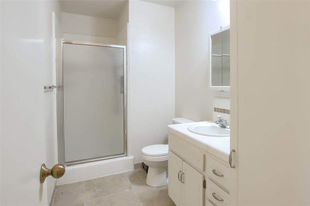 34114 Polk Ranch Road Coarsegold, CA 93614 - Photo 45 of 70 ADU Bathroom