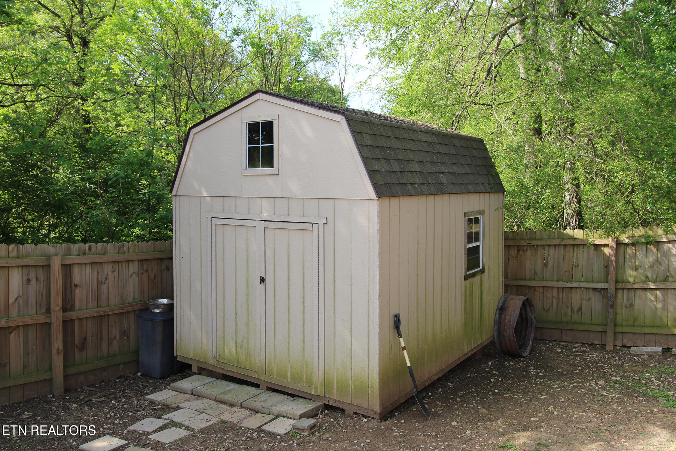9501 Crisman Road Heiskell, TN 37754 - Photo 23 of 28 Shed