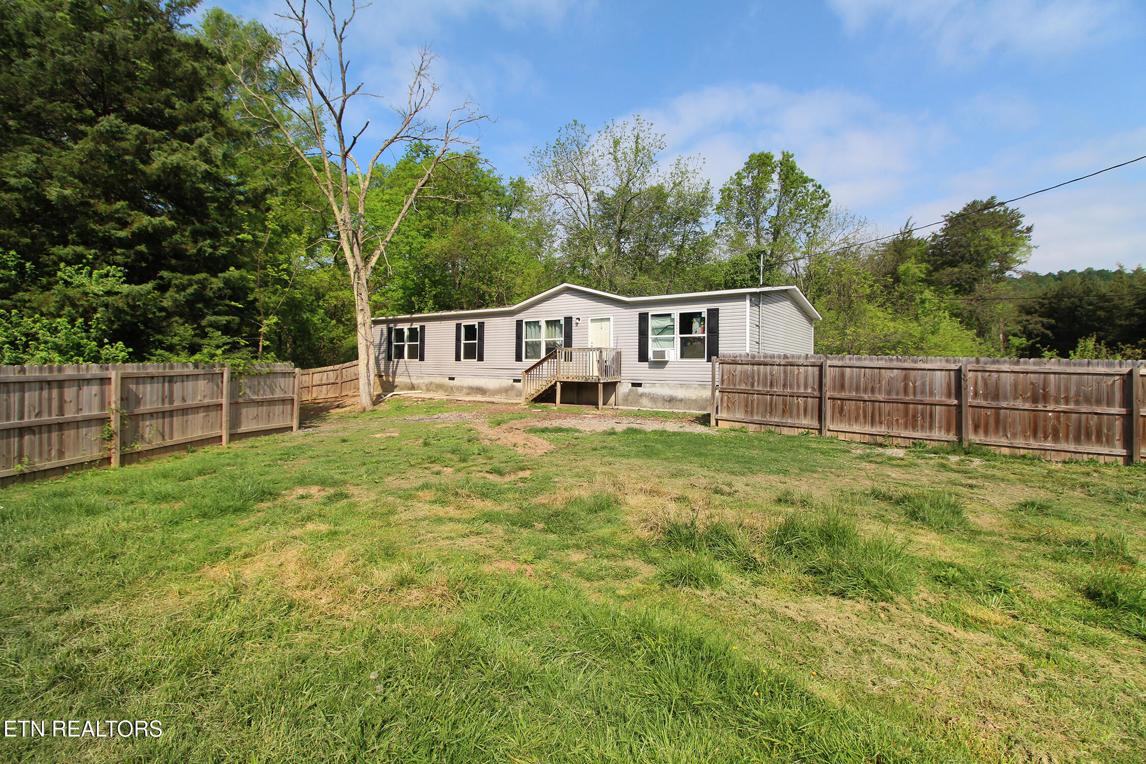9501 Crisman Road Heiskell, TN 37754 - Photo 28 of 28 Front
