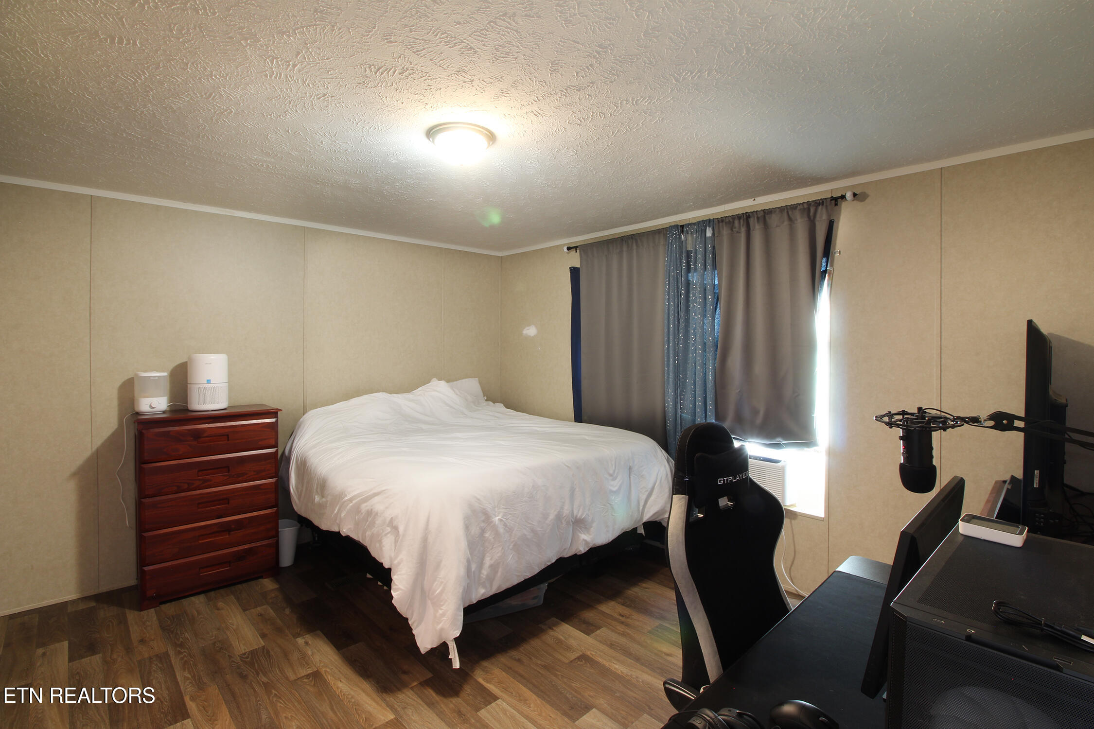 9501 Crisman Road Heiskell, TN 37754 - Photo 9 of 28 Master Bedroom