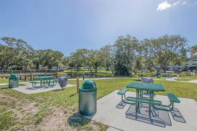 $1,595 | 2383 Netherlands Drive, Unit 39, Clearwater, FL 33763