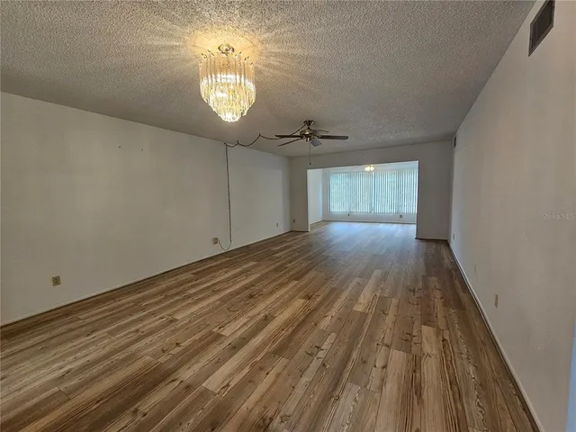 $1,595 | 2383 Netherlands Drive, Unit 39, Clearwater, FL 33763