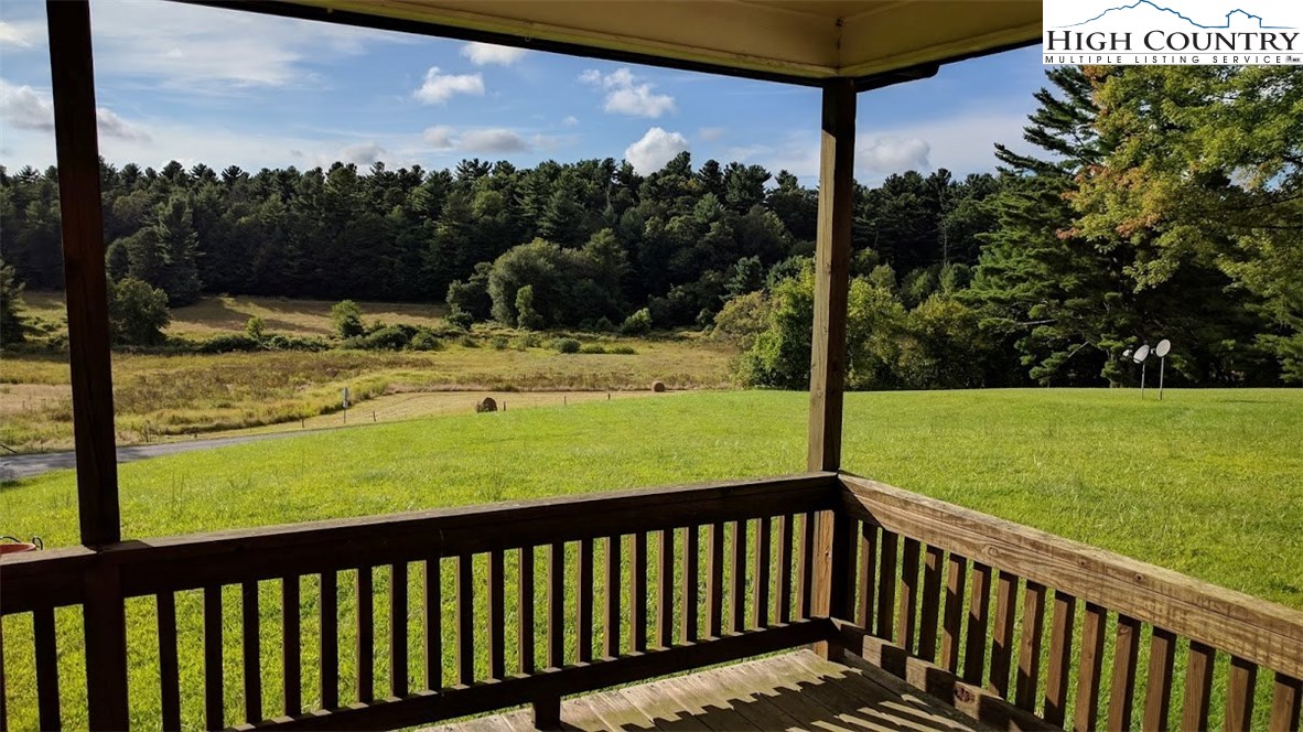 2796 Mountain Lake Road Ennice, NC 28623 - Photo 4 of 15