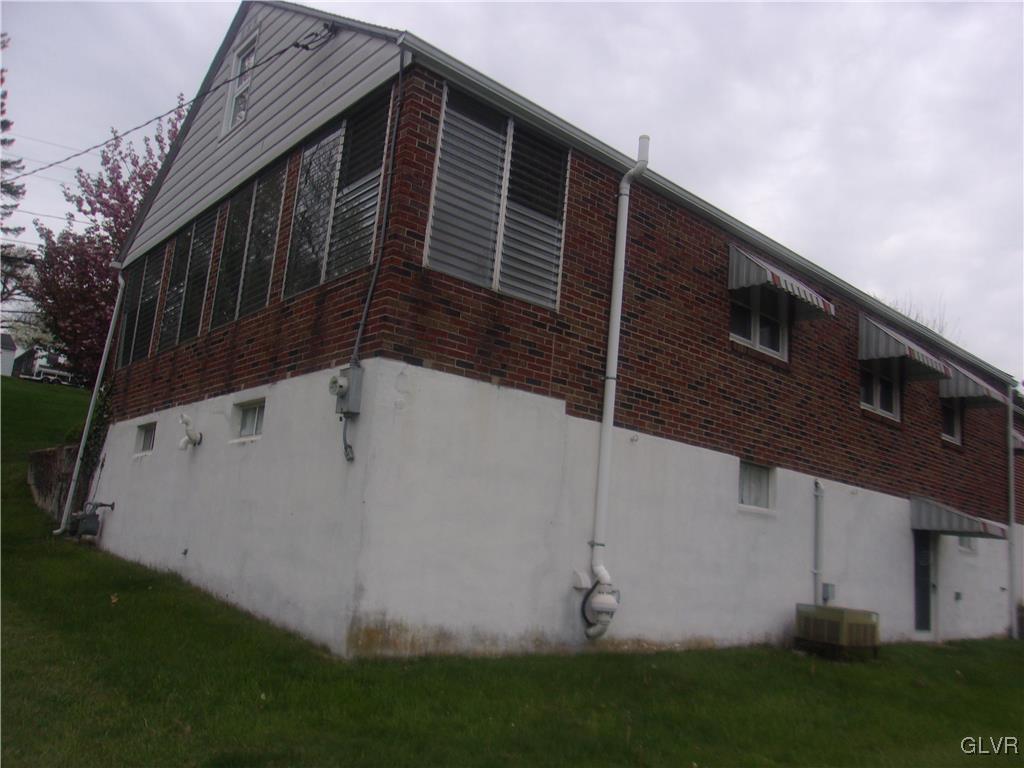 761 Public Road Bethlehem, PA 18015 - Photo 9 of 38 Gallery Image 9